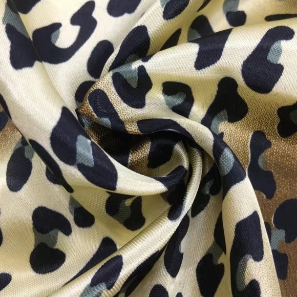 Cheetah Print Satin Headscarf Bandana Scarf - Picture 3 of 5